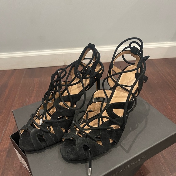 Banana Republic Suede Jenne Heel - Black- New - Picture 2 of 3